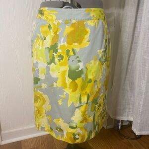 Van Heusan Studio watercolor floral pencil skirt size 8